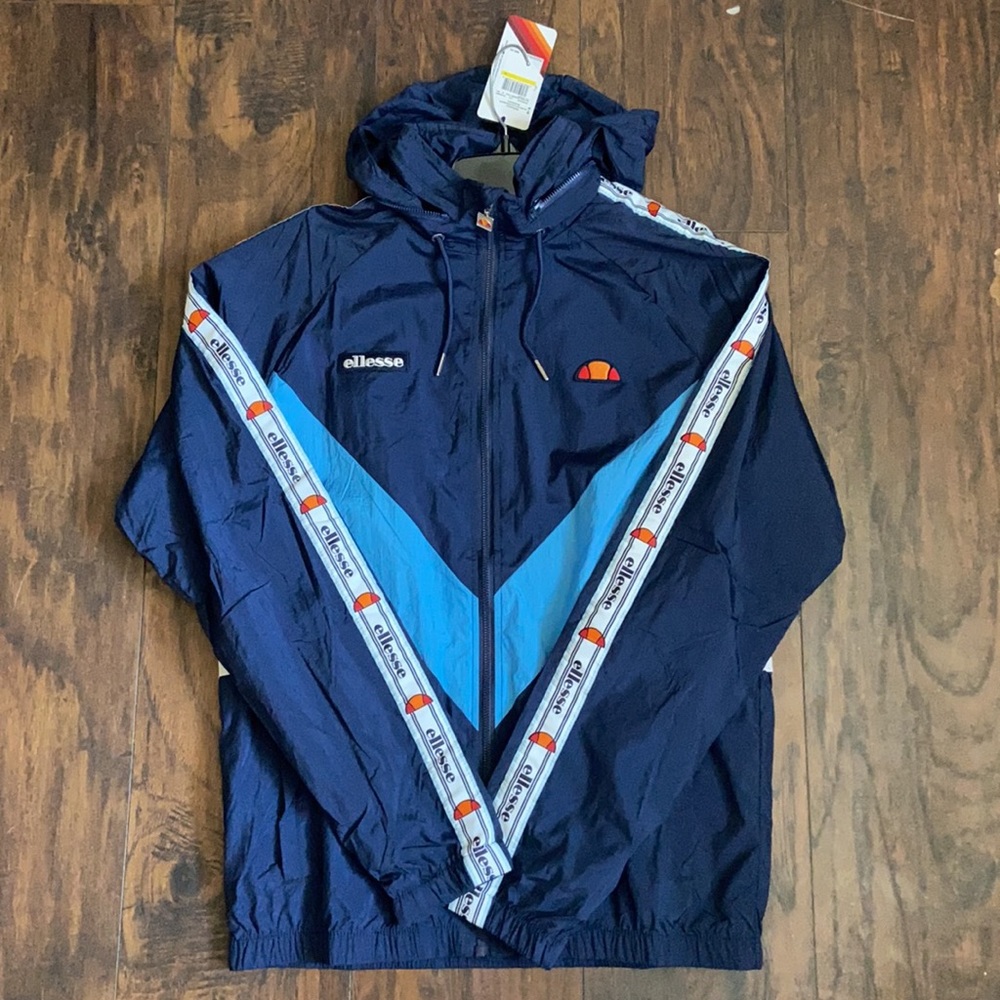 ELLESSE FULL TRACK ZIP JACKET WITH HOOD*NEVER WORN